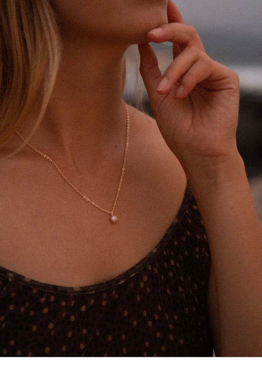 Asymmetrical pink pearl set